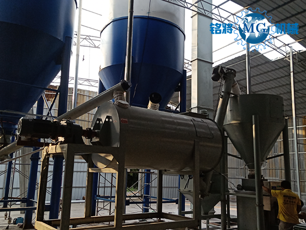 �ɷ�ɰ�{����C�����b�����\���еĹ���